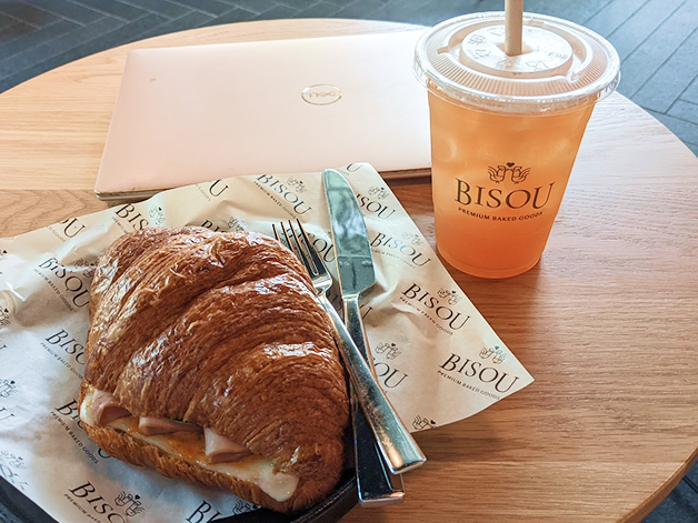 Bisou cafe